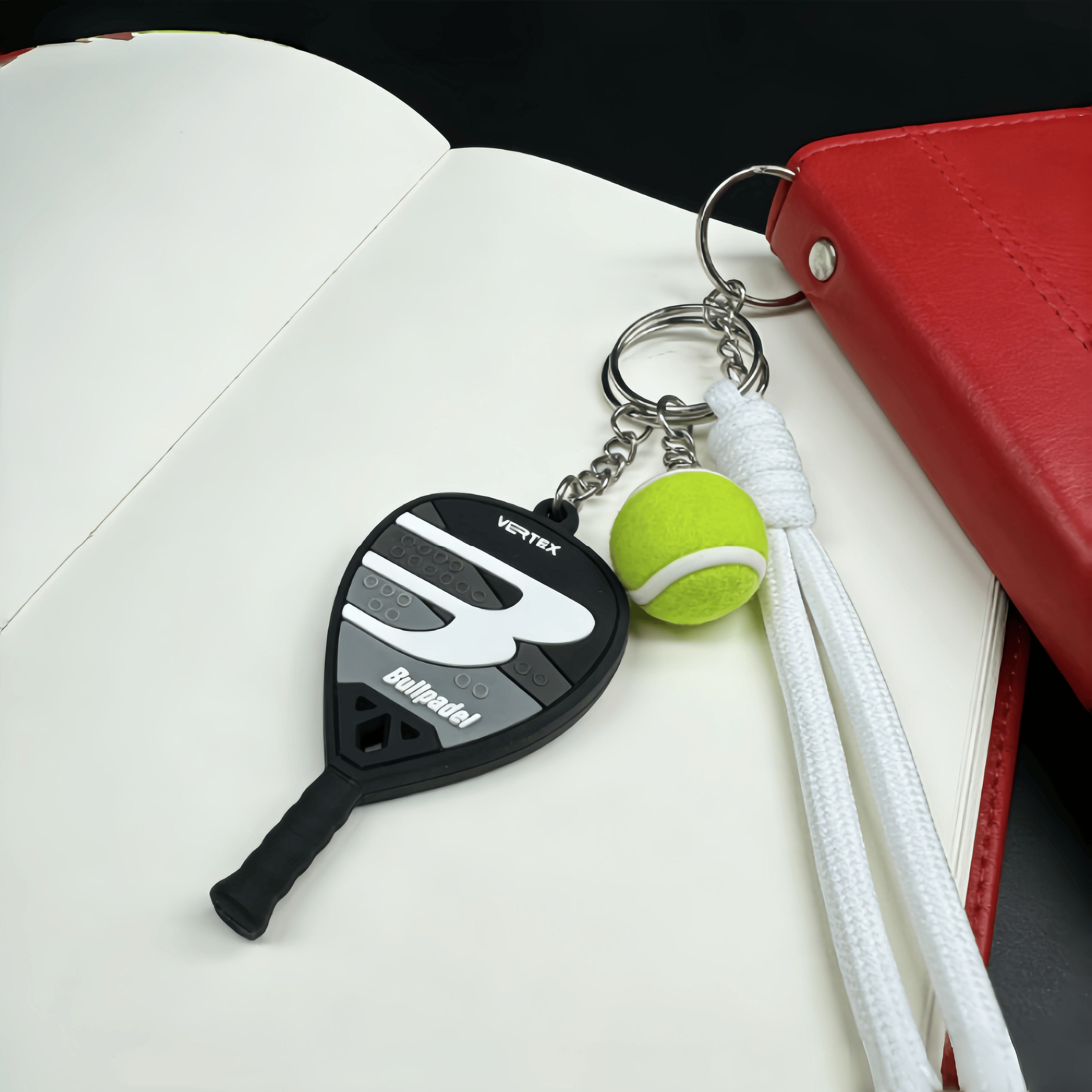 Mini Tennis Racket Keychain, D – Car Accessories Must Have recenzja i cena